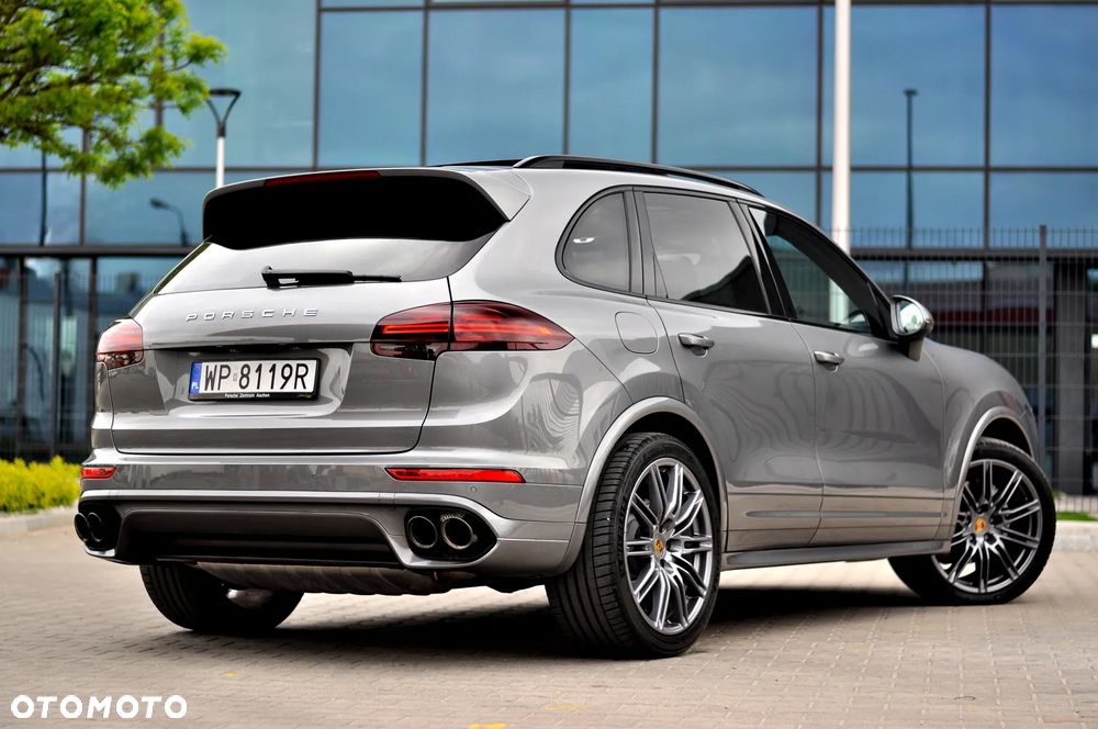 Porsche Cayenne - 10