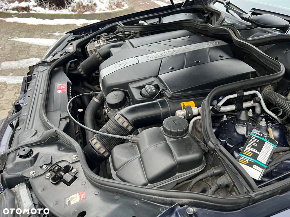 Mercedes-Benz Klasa E 320 T Elegance - 40