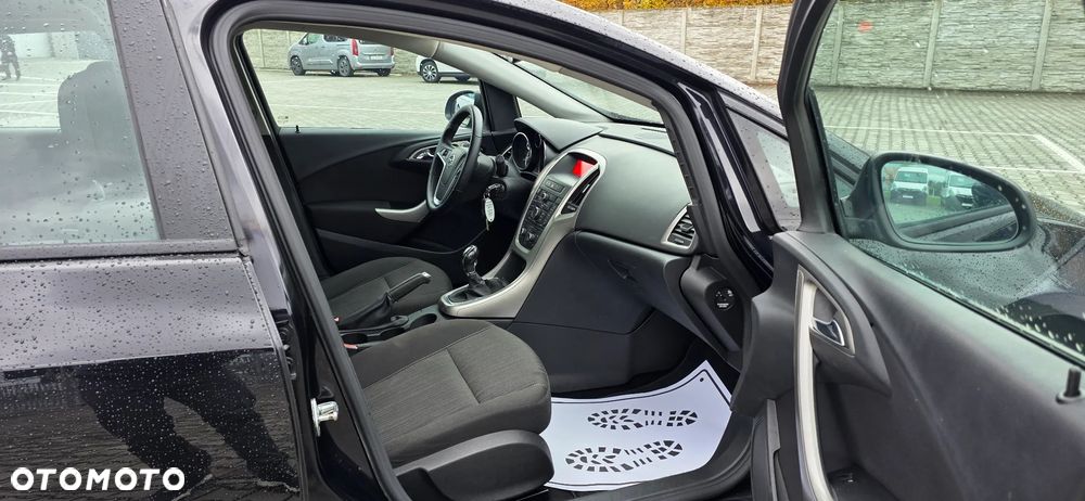 Opel Astra 1.7 CDTI Caravan DPF Edition 111 Jahre - 18