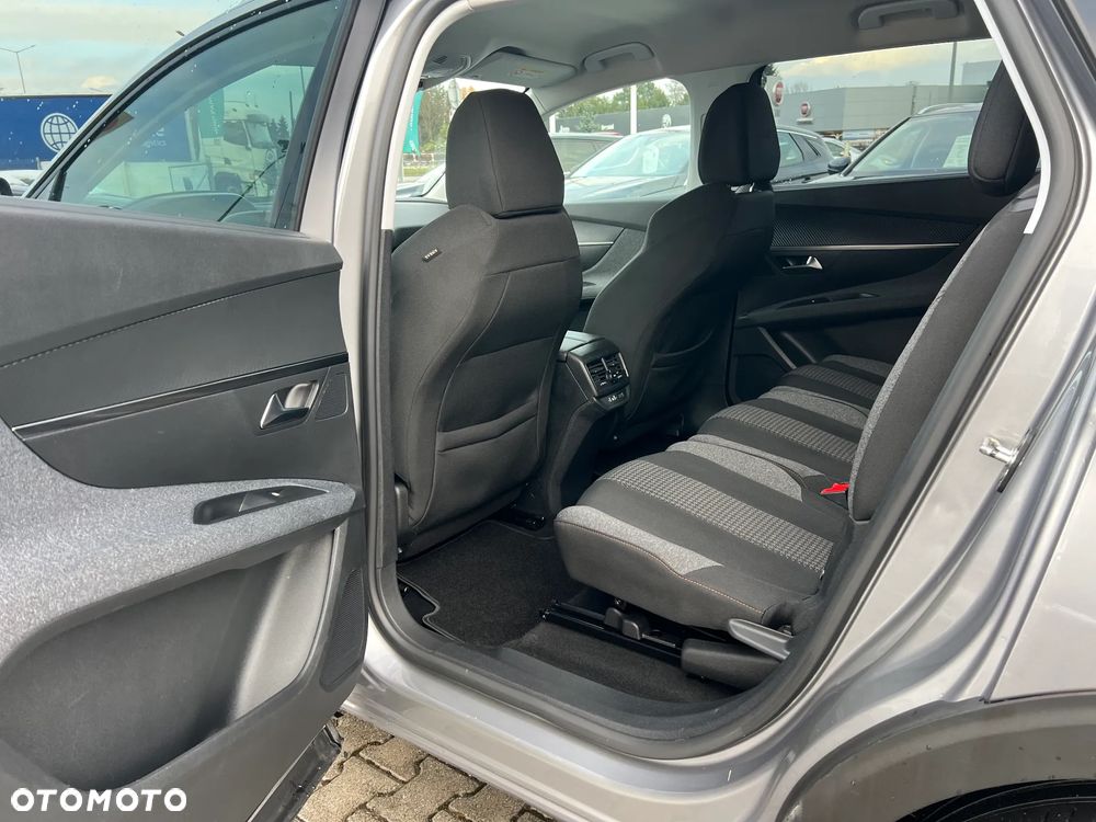 Peugeot 5008 PureTech 130 EAT6 Active - 15