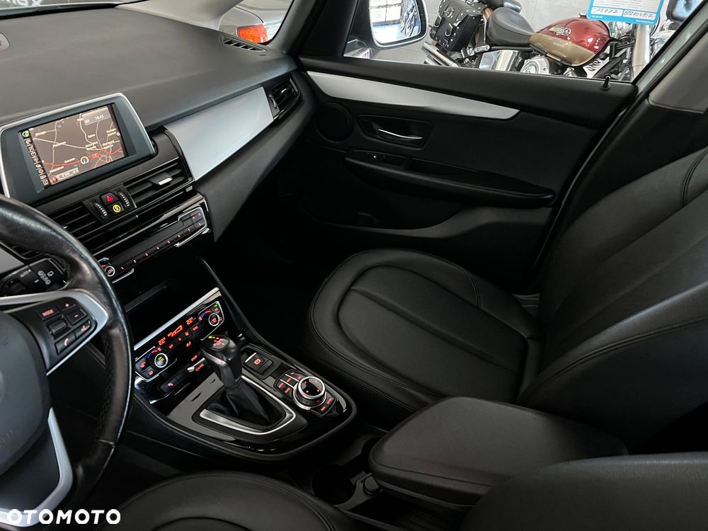 BMW Seria 2 218d Sport-Aut Luxury Line - 13