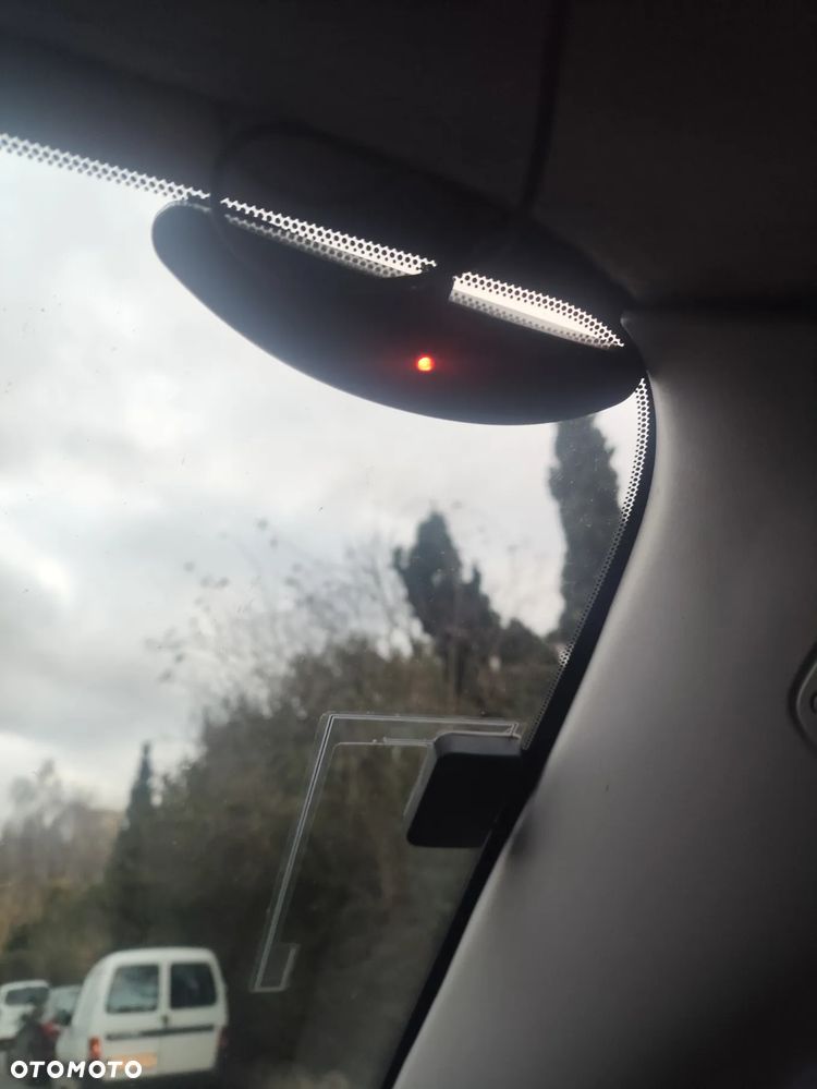 Mazda 5 2.0 CD DPF Exclusive - 10