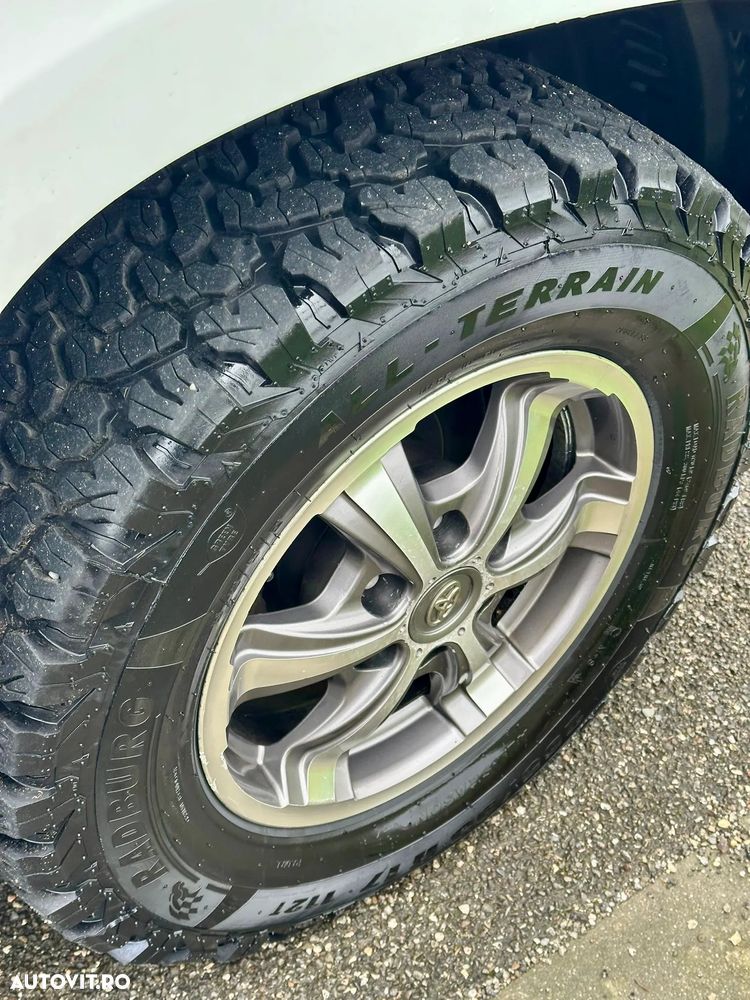 Toyota Land Cruiser D-4D - 8