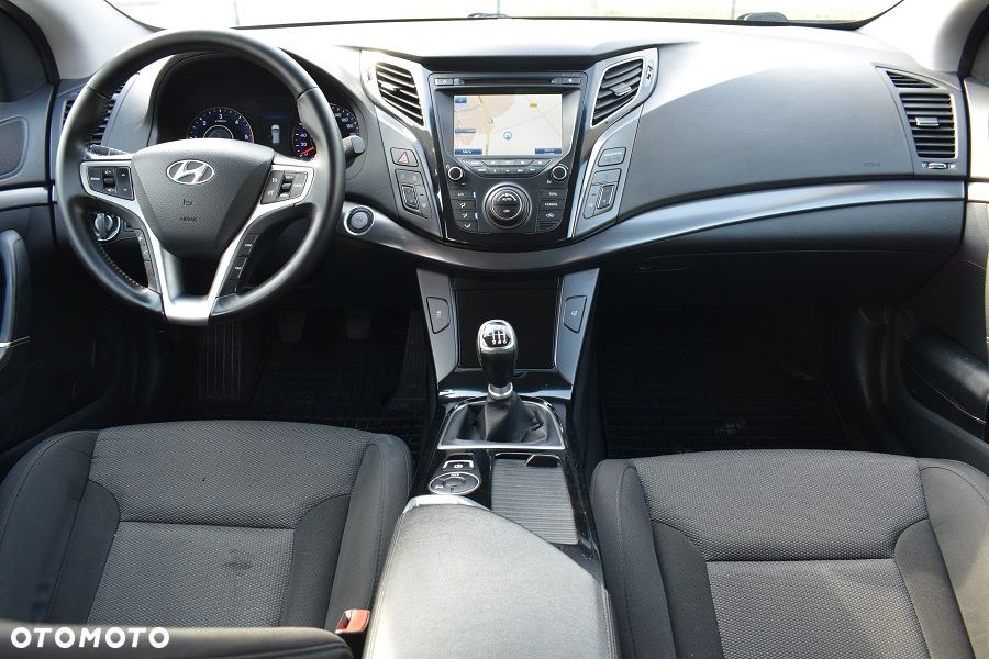 Hyundai i40 1.7 CRDi Comfort + - 5