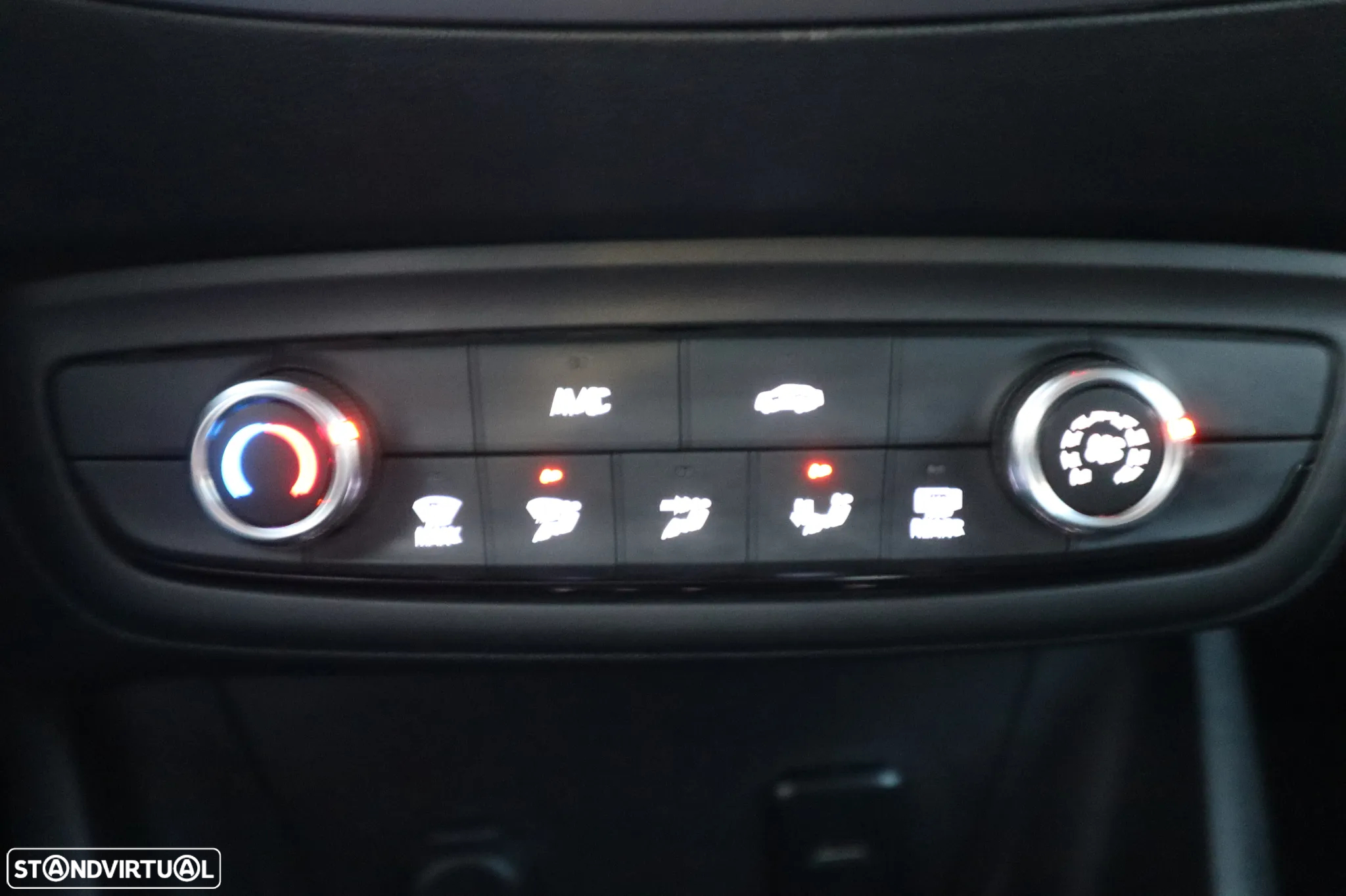 Opel Crossland X 1.2 Edition - 30