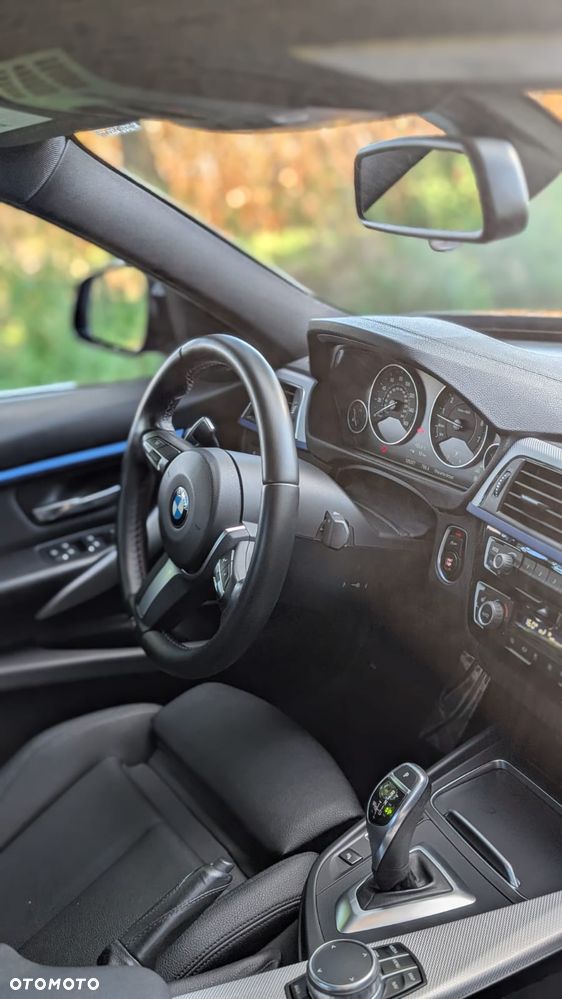 BMW Seria 3 340i M Sport - 26