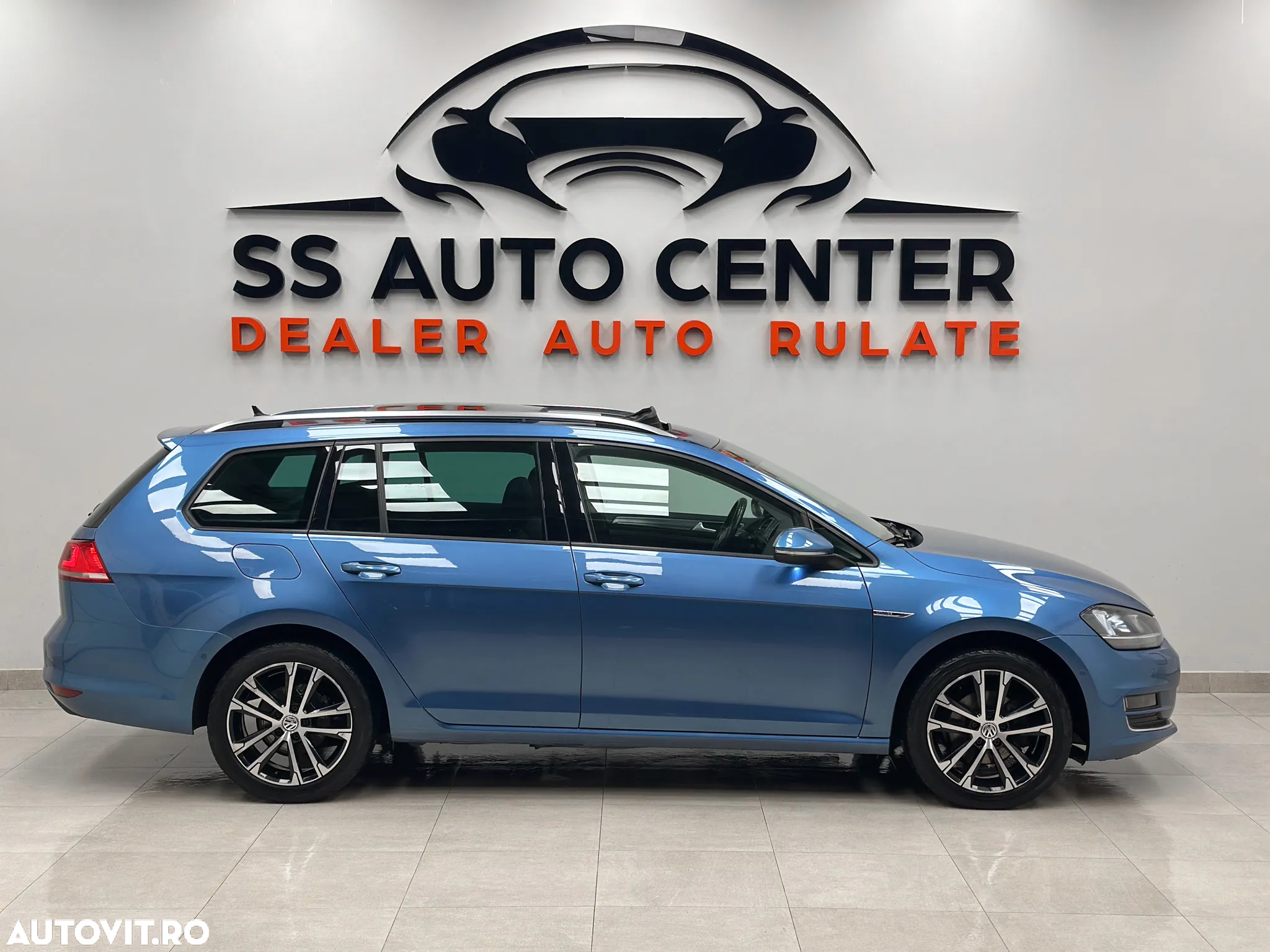 Volkswagen Golf 1.6 TDI BlueMotion Technology DSG Lounge - 5