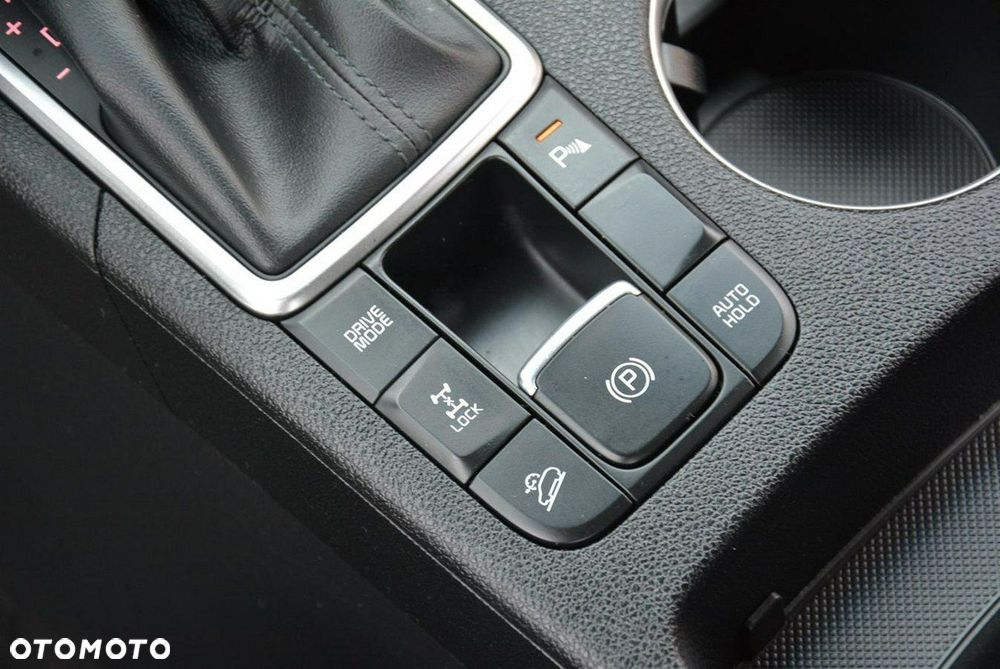 Kia Sportage 1.6 T-GDI L Business Line 4WD DCT - 29