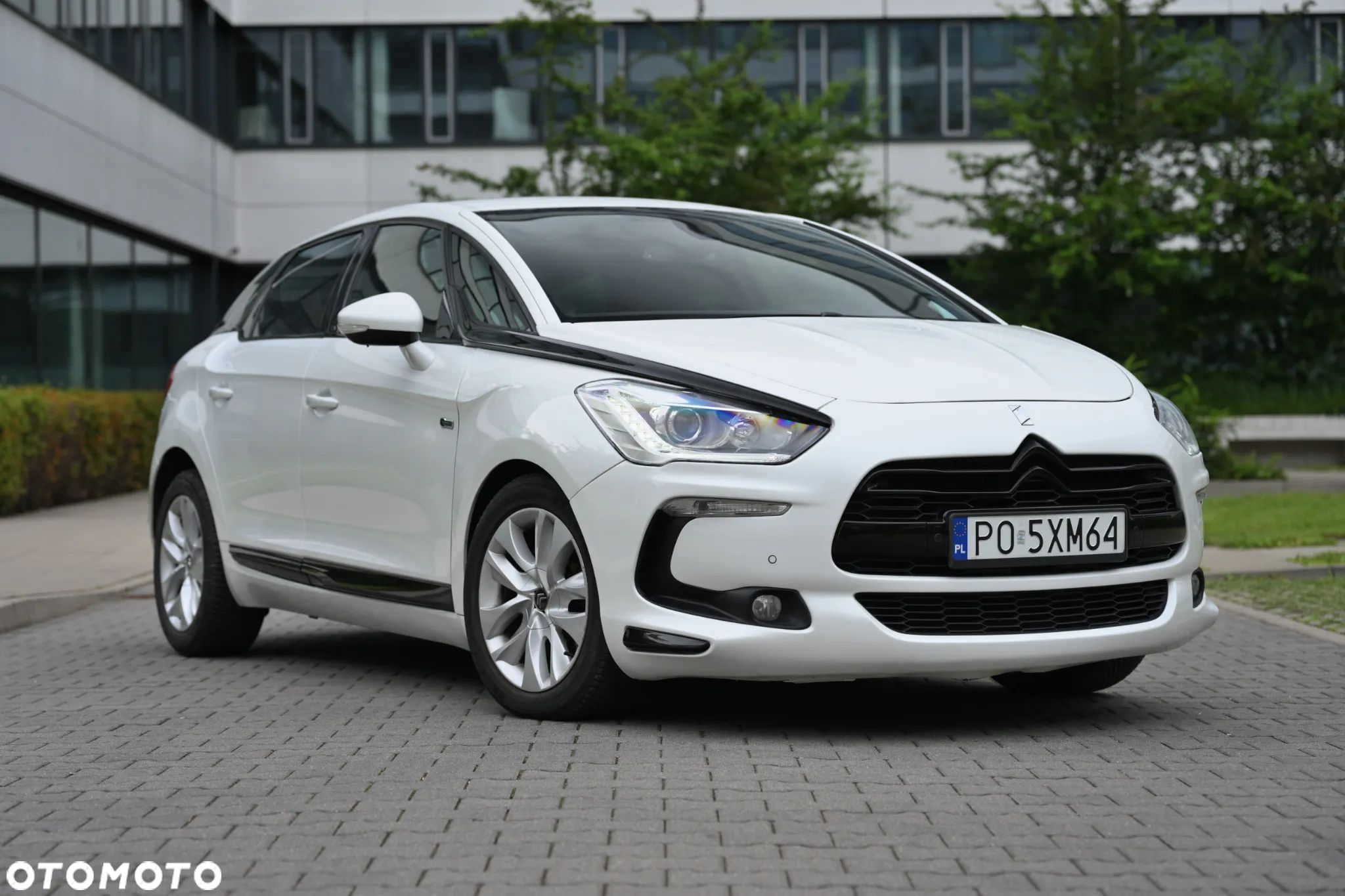 Citroën DS5 2.0 HDi Hybrid4 SoChic MCP - 1