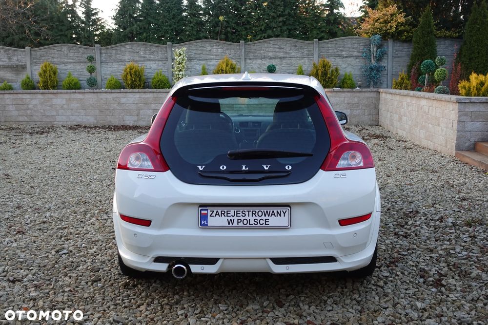 Volvo C30 D2 R-Design - 10