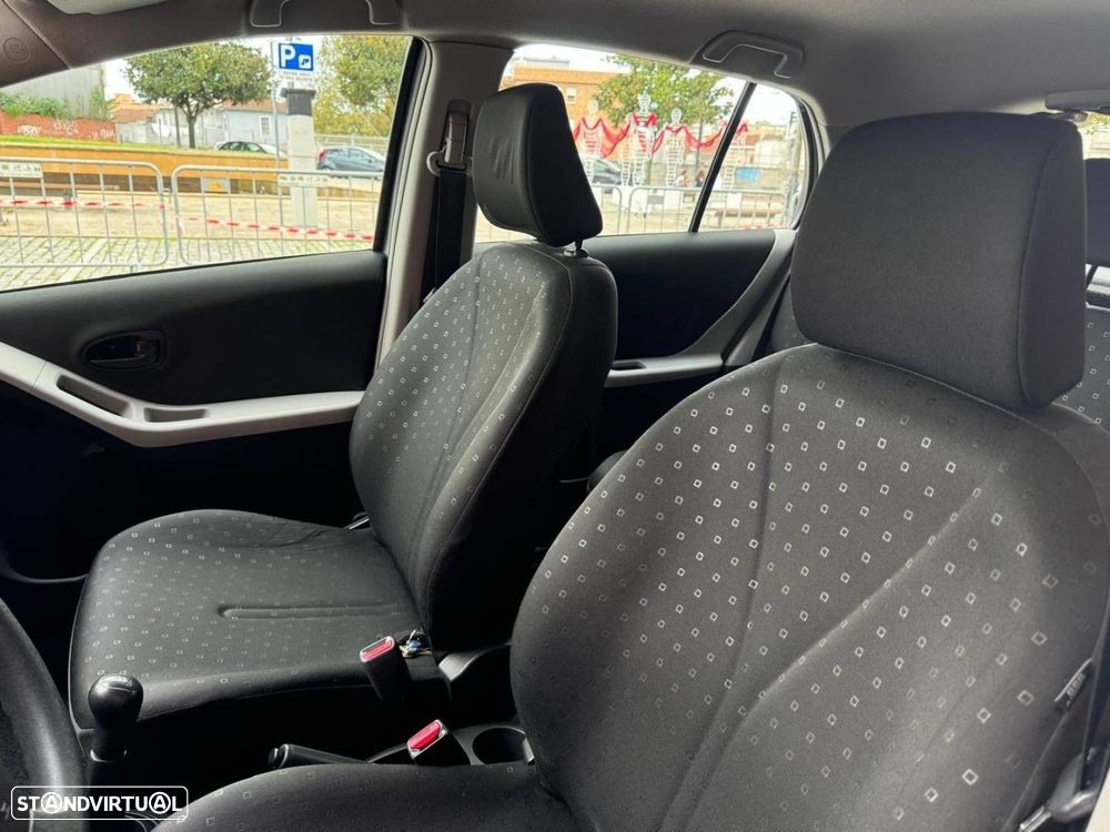 Toyota Yaris 1.4 D-4D AC - 7