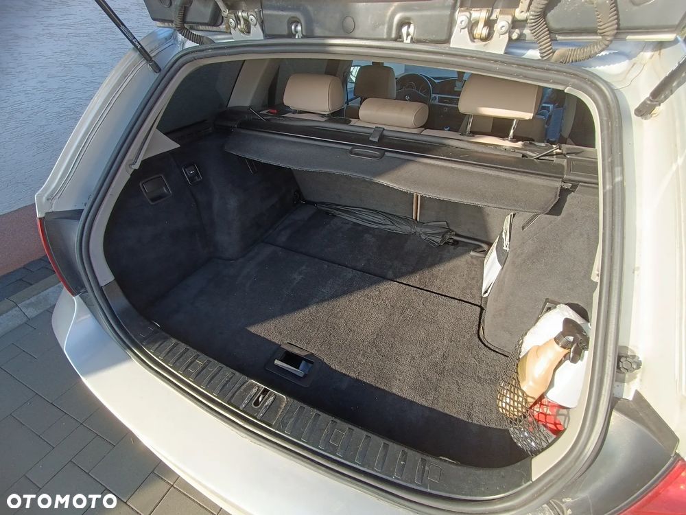 BMW Seria 3 320d Efficient Dynamics - 8