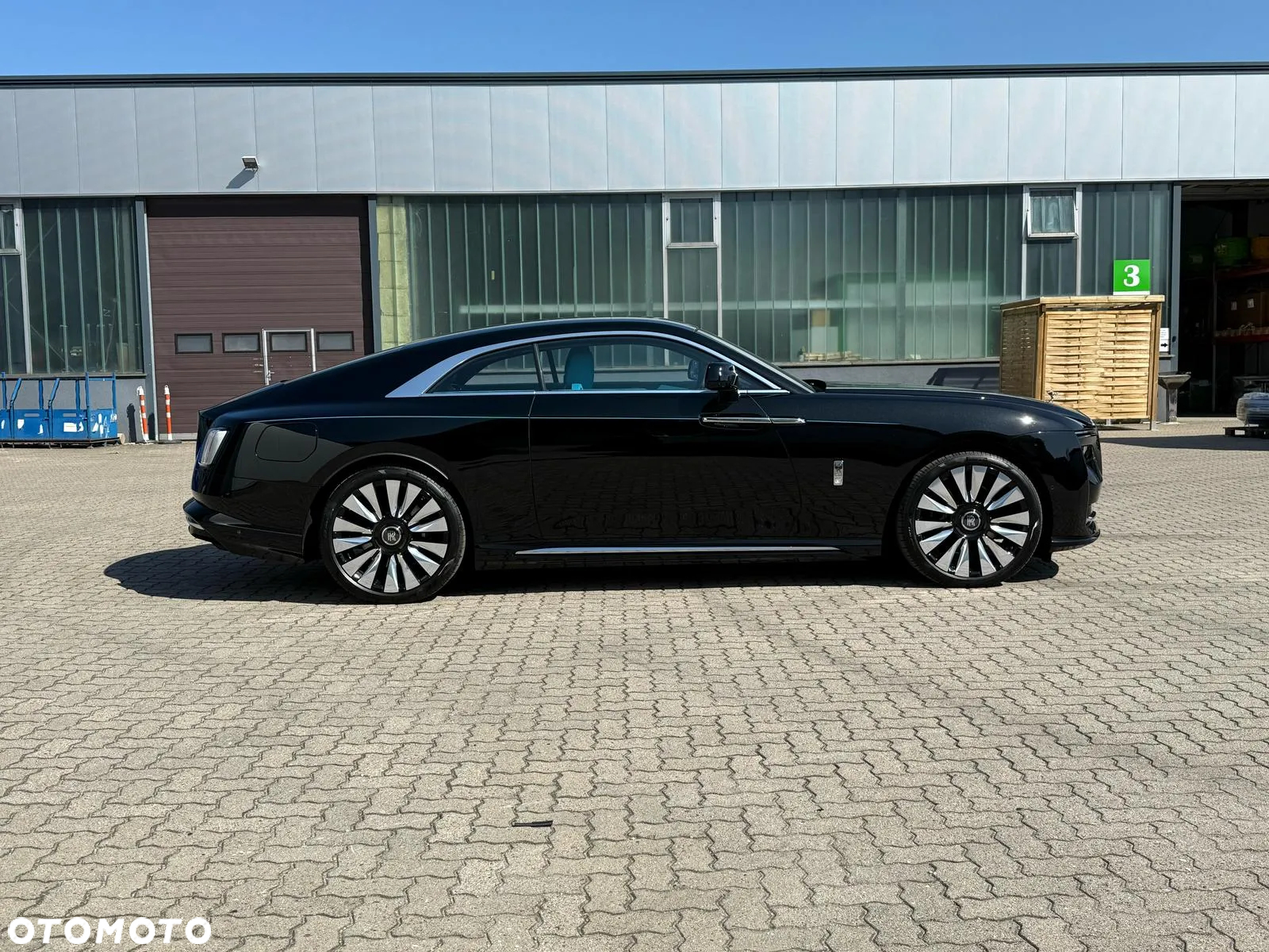 Rolls-Royce Spectre - 8
