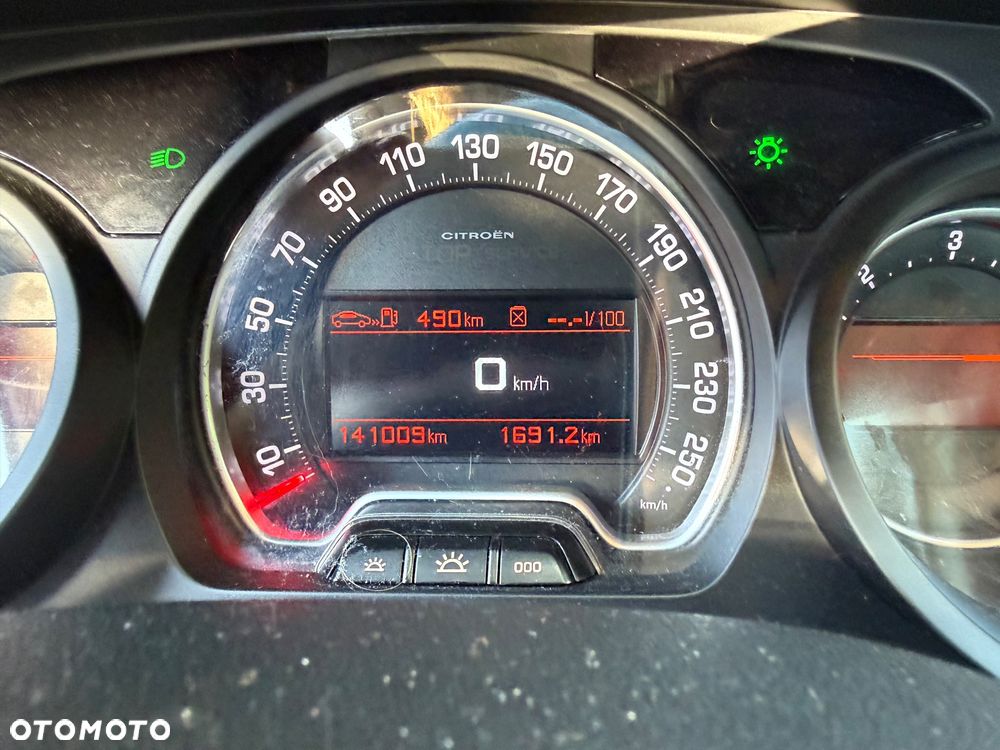 Citroën C5 2.0 HDi Confort - 8
