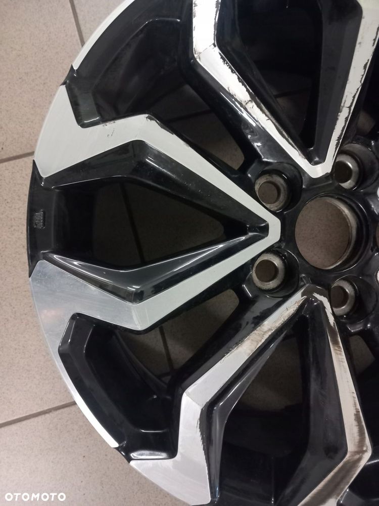 Felga aluminiowa Toyota OE 7.0" x 17" 5x114.3 ET 50 - 6