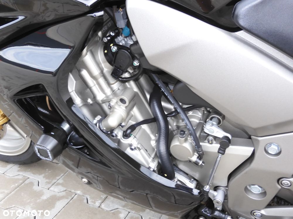 Honda CBF - 22