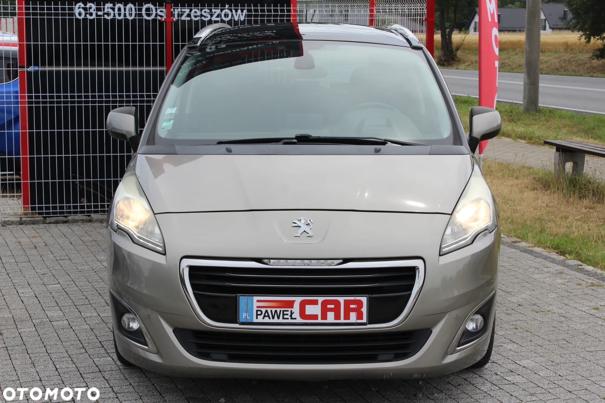 Peugeot 5008 2.0 BlueHDi Allure - 2