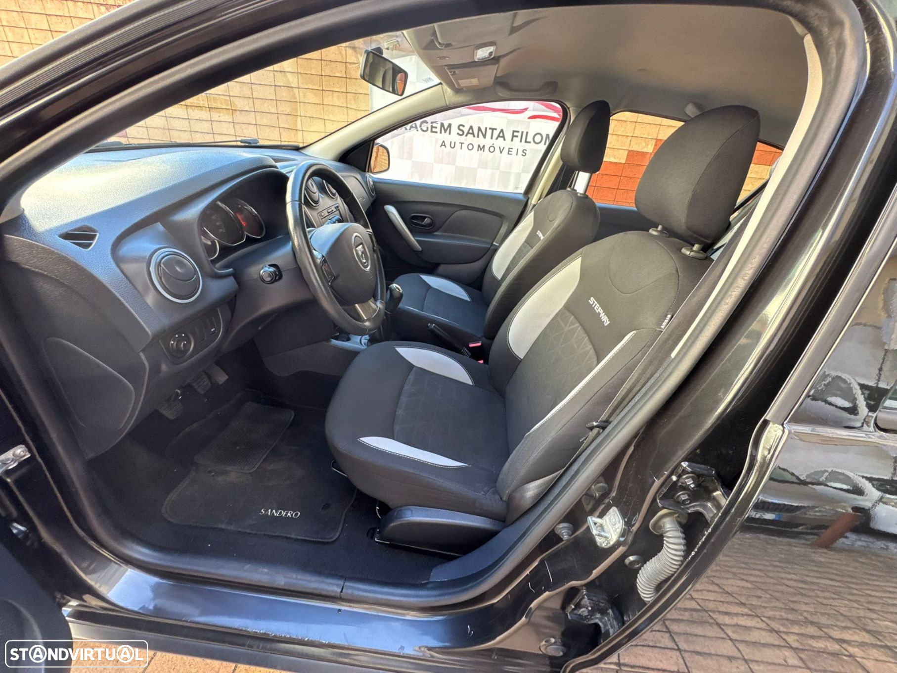Dacia Sandero 0.9 TCe SL Stepway of Life - 8