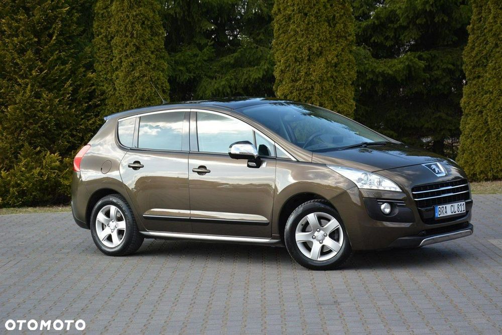 Peugeot 3008 Hybrid4 - 11