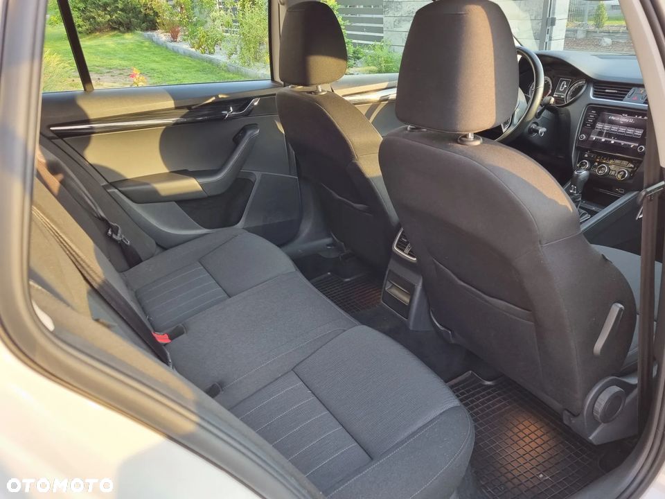Skoda Octavia 2.0 TDI SCR Style DSG - 14