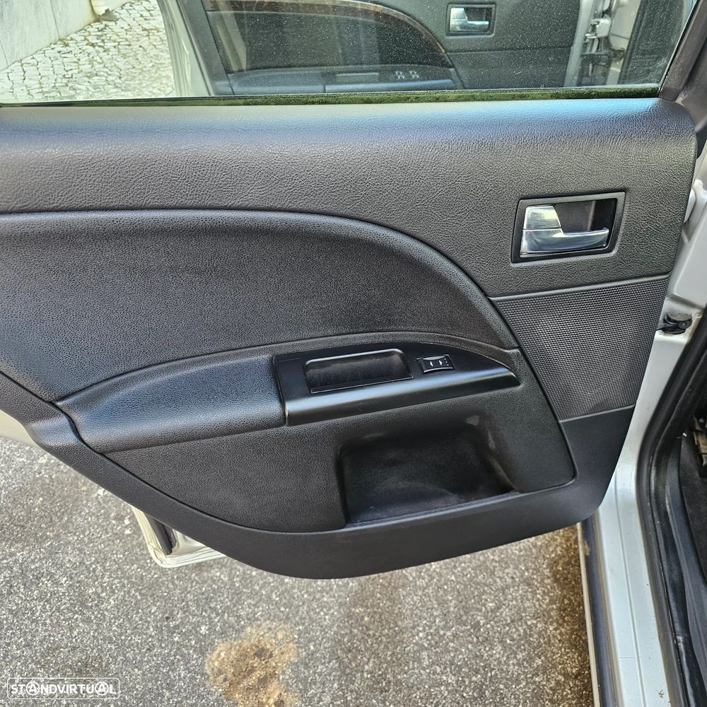 Ford Mondeo 2.0 TDCI Trend - 26