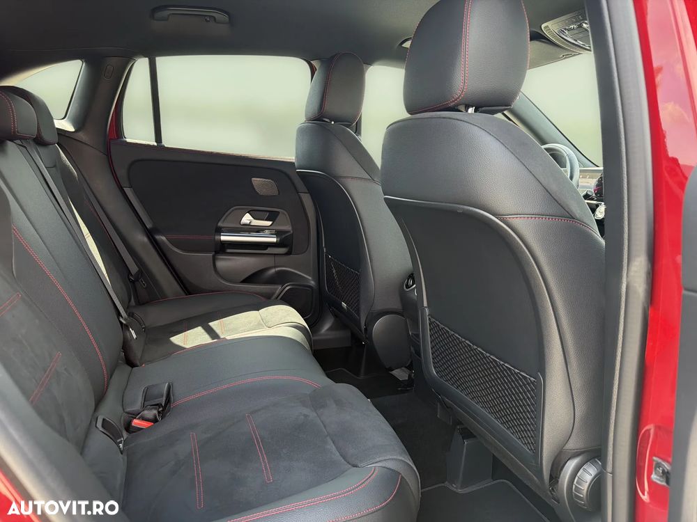 Mercedes-Benz GLA 220 4MATIC MHEV - 15