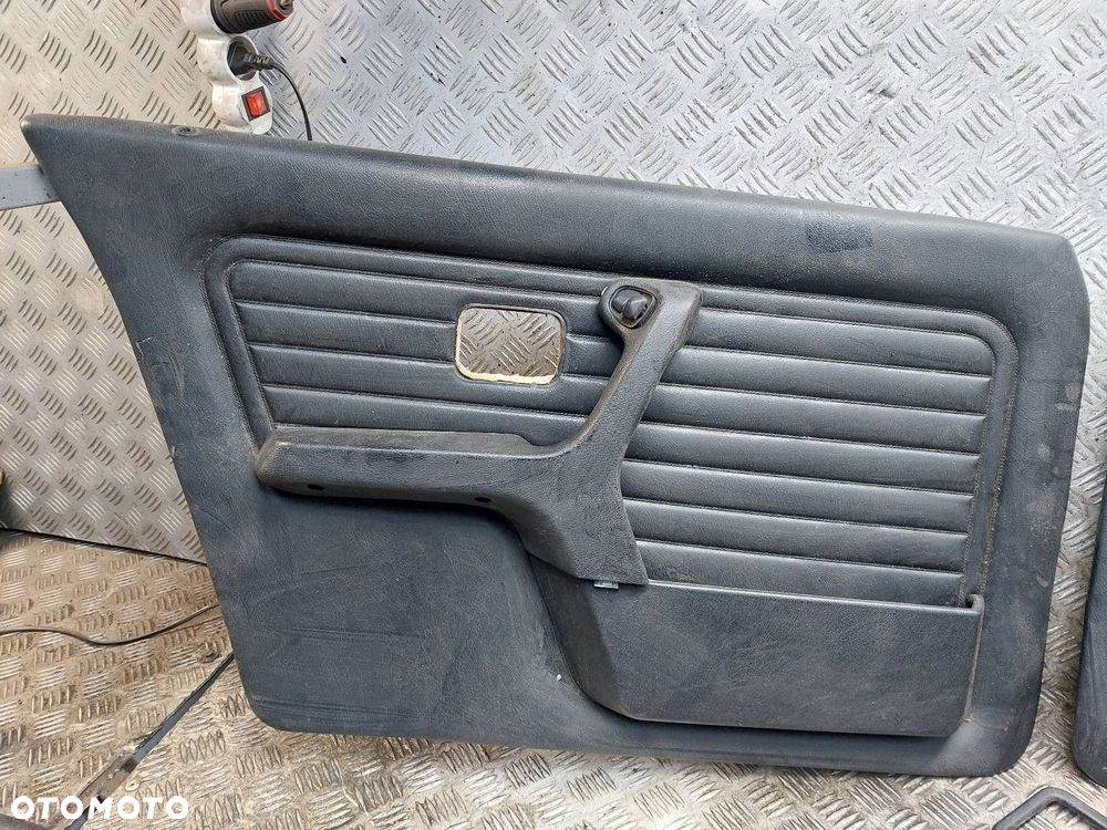 BOCZEK BOCZKI DRZWI KOMPLET BMW E30 KOMBI TOURING - 6