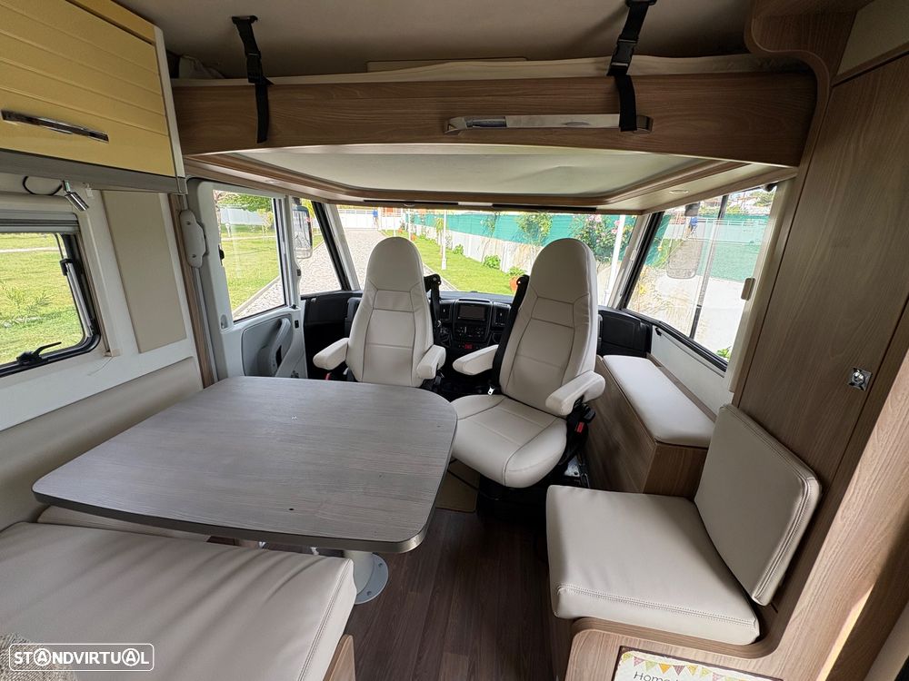 Burstner Aviano Aviano 727 cama central - 14