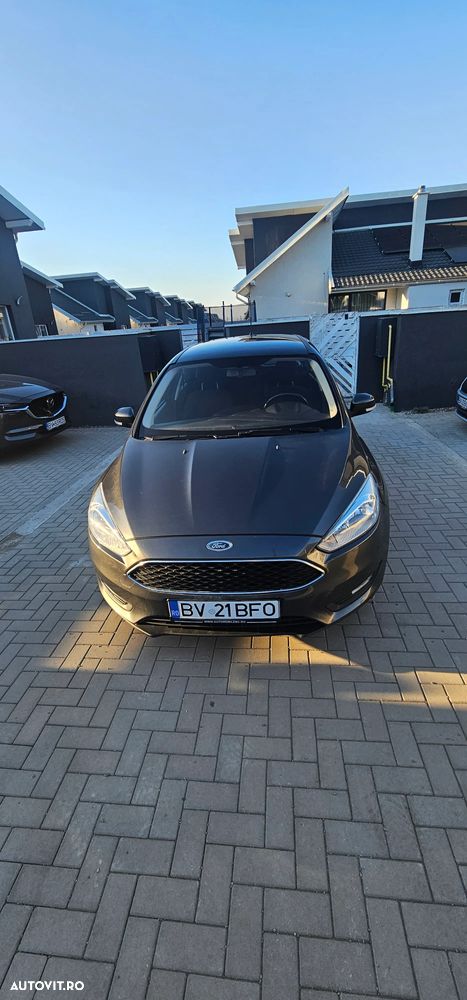 Ford Focus 1.0 EcoBoost Titanium - 3