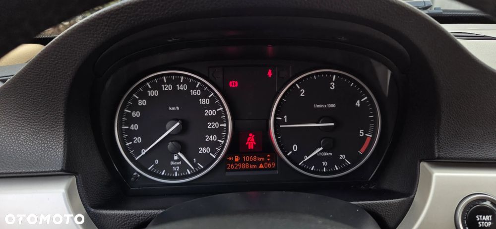 BMW Seria 3 318d DPF Edition Exclusive - 27