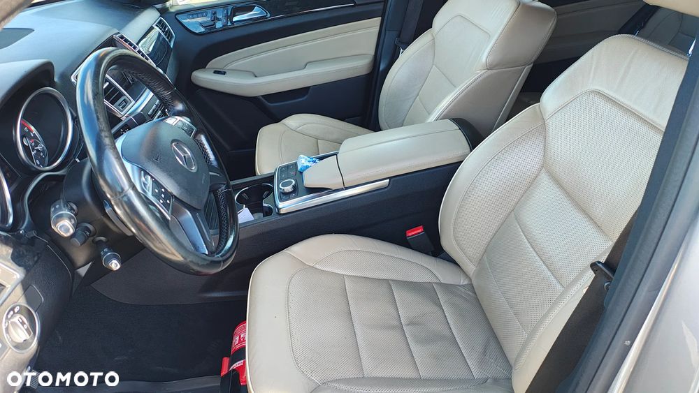 Mercedes-Benz ML 350 BlueTEC 4MATIC 7G-TRONIC - 7