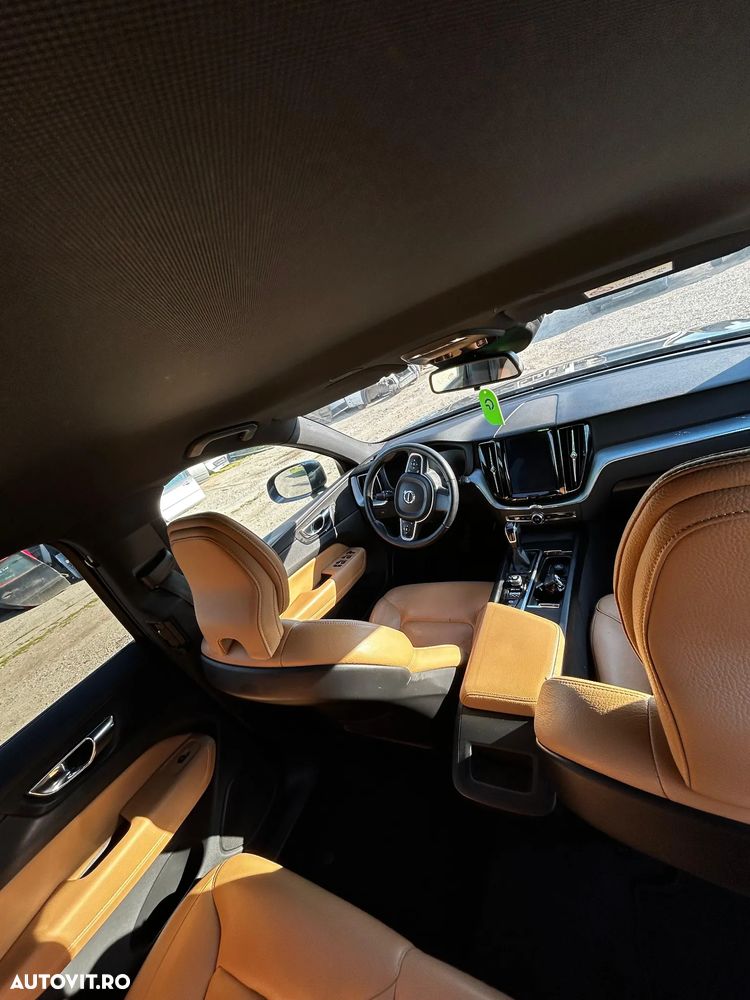 Volvo XC 60 - 4