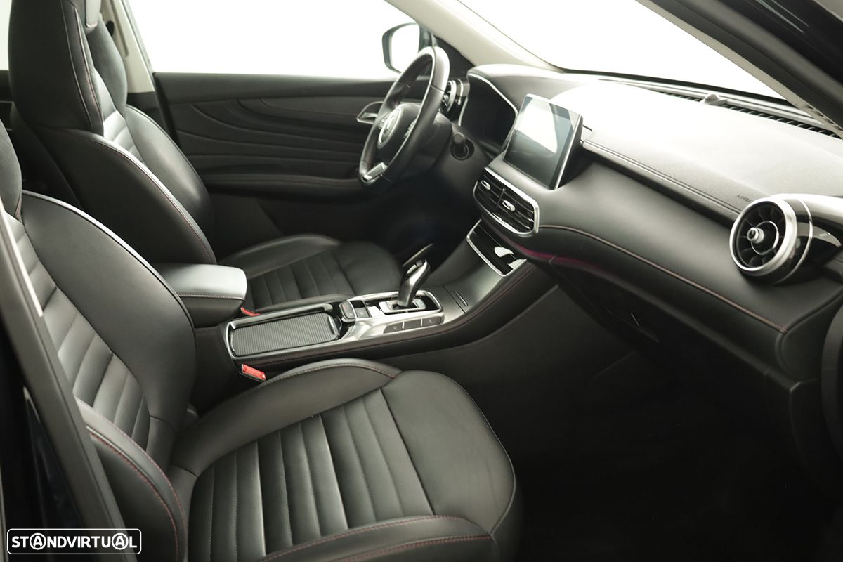MG EHS 1.5 T-GDI Plug-in Hybrid Luxury - 23