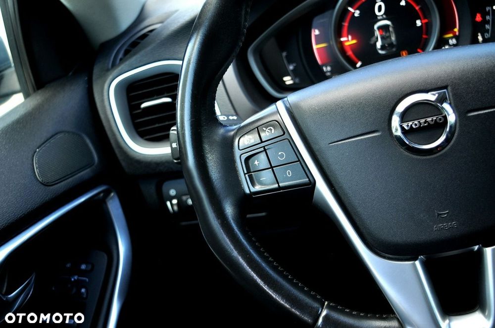 Volvo V40 D2 Geartronic Inscription - 26