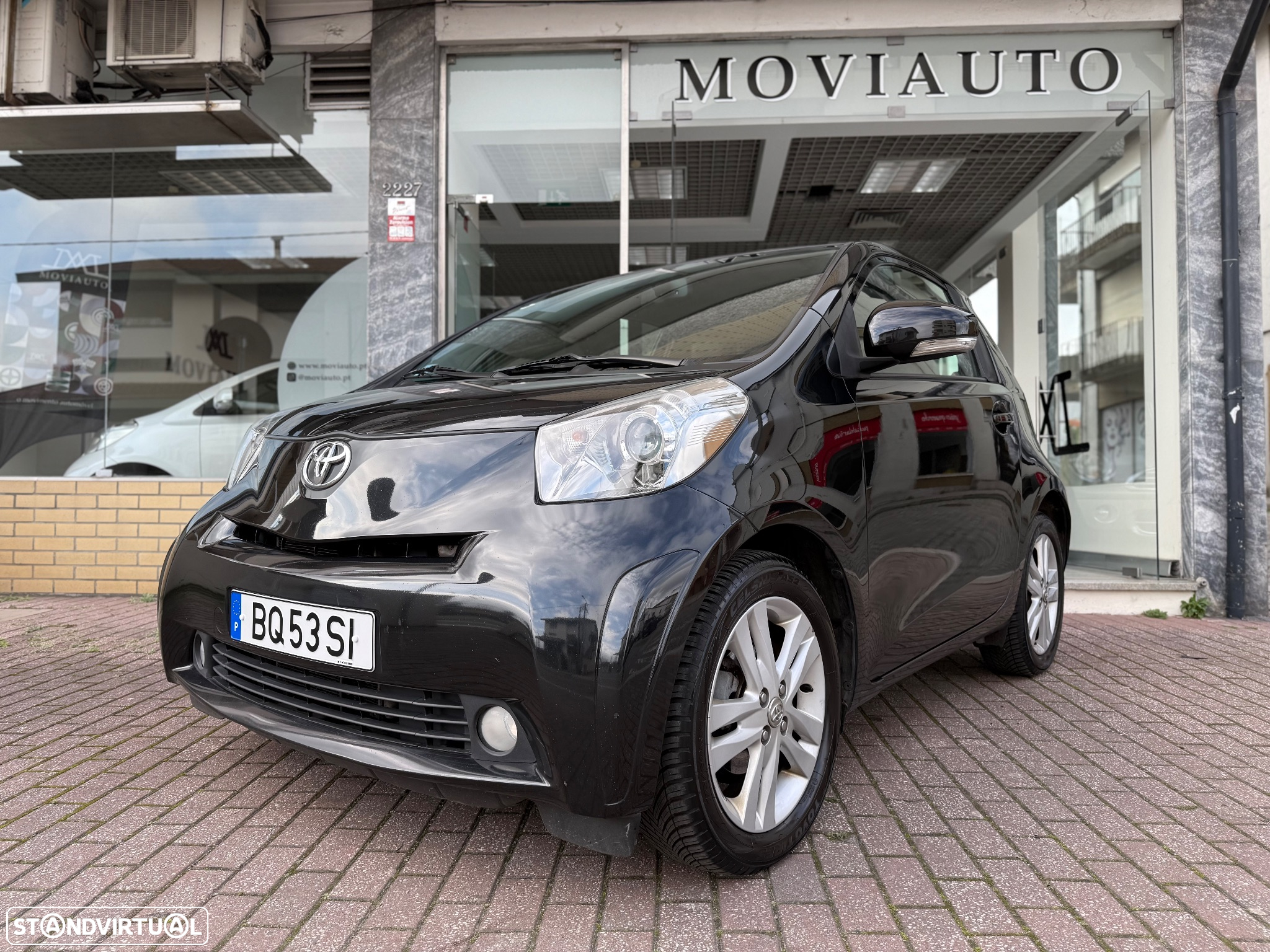 Toyota iQ 1.33 VVT-i 2 MultiDrive NAVI+Bluetooth - 22
