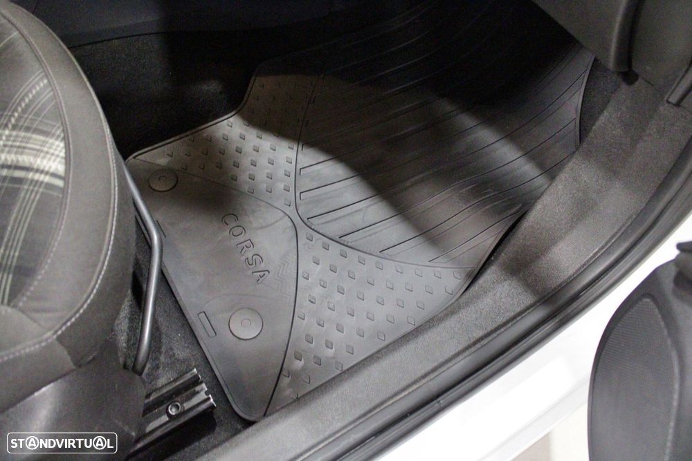 Opel Corsa 1.3 CDTi Van - 18