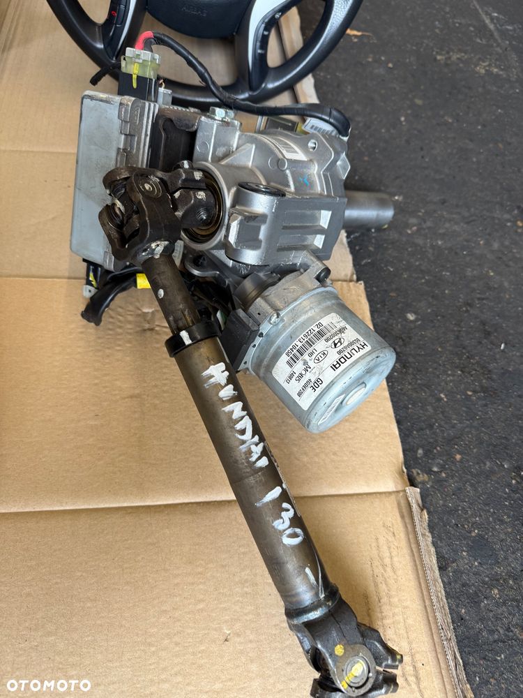Hyundai i30 Wspomaganie elektryczne 56300A6200 - 1000 złoty  Konsola z poduszkami - 1000 złoty  Kierownica - 300 złoty  Manetki 944202K560 - 150 złoty  Stacyjka i30 - 150 złoty  Poduszki kurtyny i30 -  85010A6000 - 150 złoty  85020A6000 - 150 złoty  Dźwignia zmiany biegów 84650A6000X - 150 złoty  Panel klimatyzacji (2 sztuki) 97250-A6040GU - 150 złoty sztuka  Radio 96170 A6210GU (2sztuki) - 250 złoty sztuka  Hyundai licznik 94003 A6510 (2 sztuki) - 250 złoty  Moduł bsi:  91950-A6021 - 100 złoty  91950-A6041 - 100 złoty  Sterownik assy:  95400-A6011 - 100 złoty  95400-A6021 - 100 złoty  Sterownik silnika: 39130-2A610 - 500 złoty  Sensor poduszek:  95910A6000 - 150 złoty  95910A6300 - 150 złoty  Moduł haka D-52249 - 150 złoty  Komputer sterownik bosch:  0281016011 - 250 złoty  0281013402 (2 sztuki) - 350 złoty sztuka  0281015437 - 250 złoty  0281017213 - 200 złoty  0281014291 - 100 złoty  0281015864 - 500 złoty  0281014292 (2 sztuki) - 250 złoty sztuka  Komputer silnika:  391122B100 (4 sztuki) - 400 złoty sztuka  391122B200 (4 sztuki) - 400 złoty sztuka  391122B102 (4 sztuki) - 250 złoty sztuka  391122B140 - 800 złoty  Sterownik komputera:  391192B700 - 250 złoty  391122b125 - 200 złoty  391102BGB3 - 200 złoty - 18