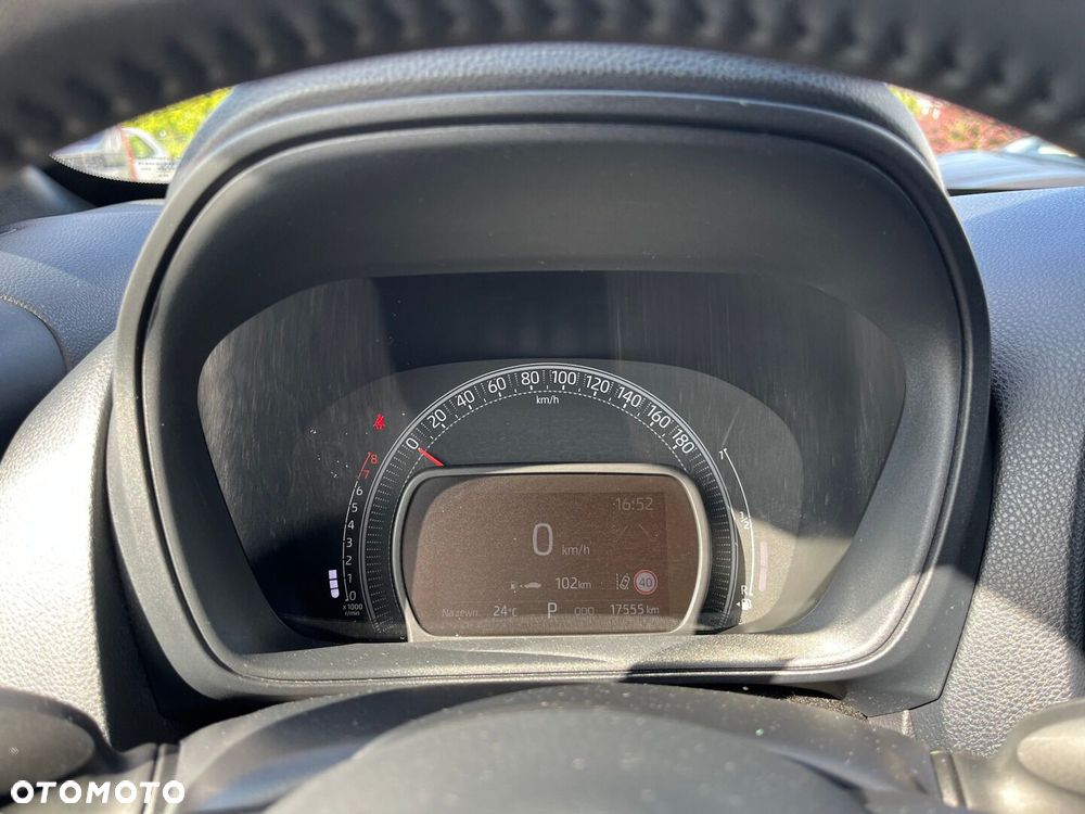 Toyota Aygo X 1.0 VVT-i Style CVT - 11