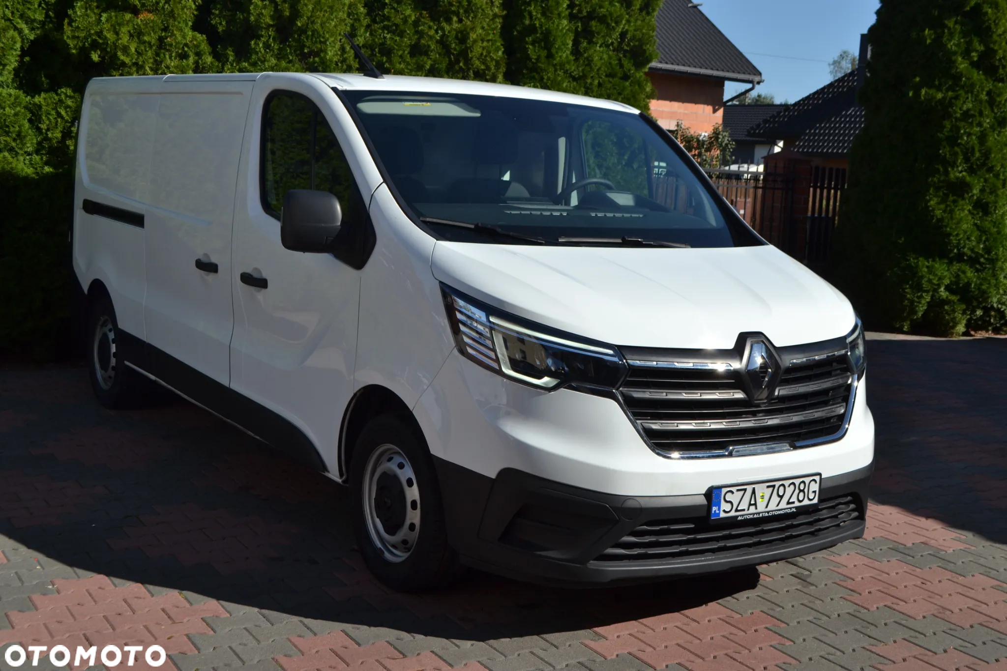 Renault Trafic 2.0 dCi L2H1 HD Extra (bryg.) - 9