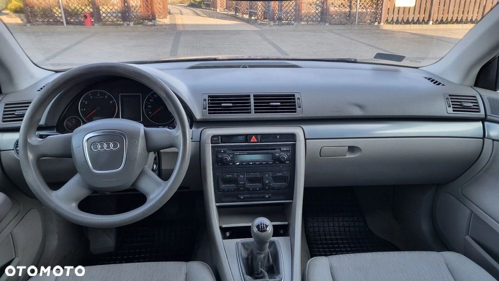 Audi A4 Limousine 1.6 - 18