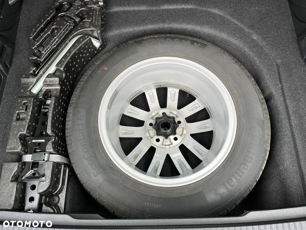 Volkswagen Passat Variant 2.0 TDI EVO Business - 17