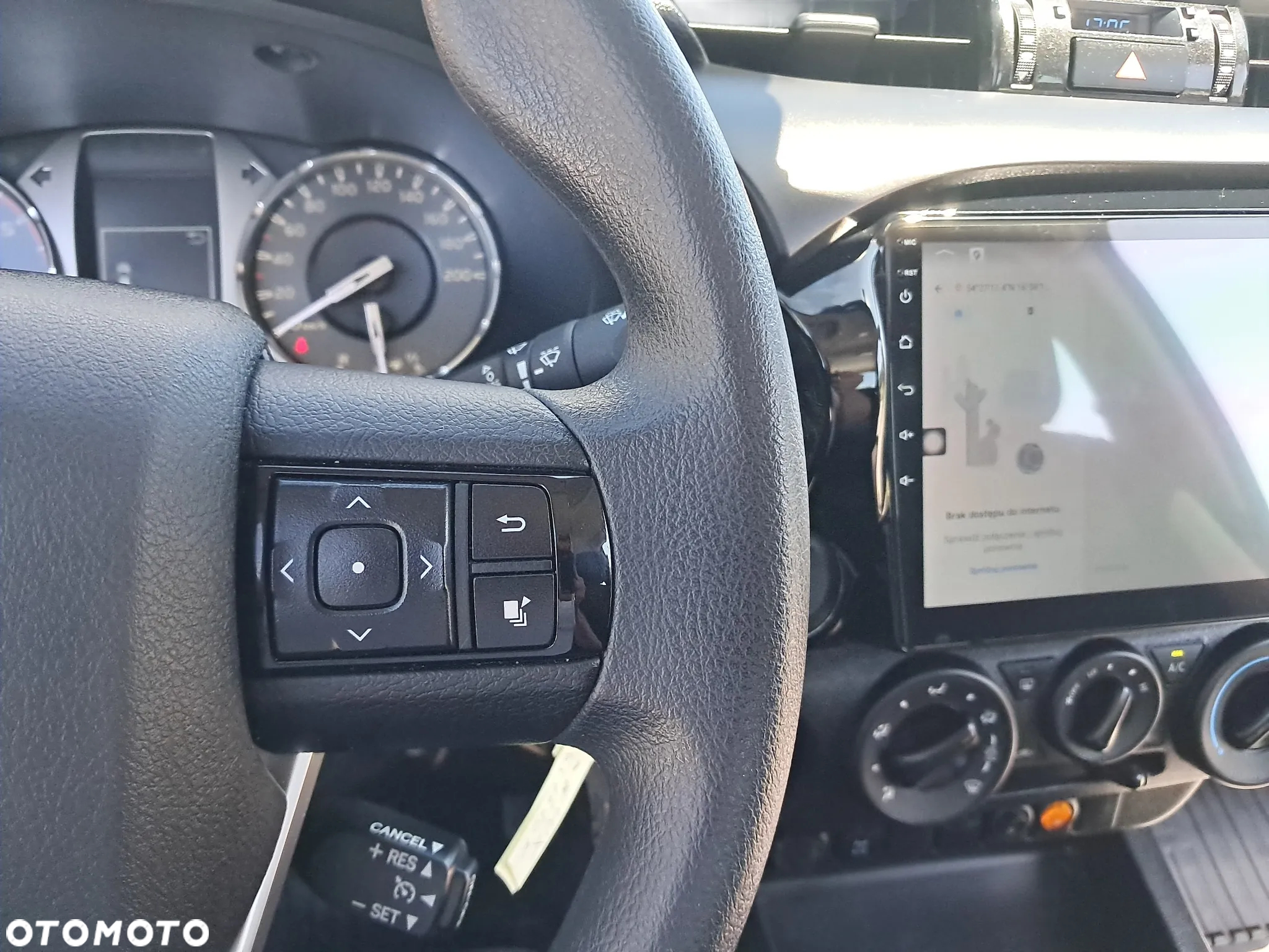 Toyota Hilux 2.4 D-4D Single Cab DLX 4x4 - 23