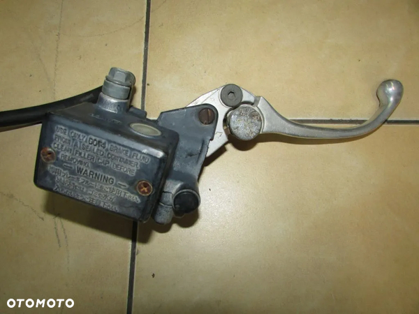 YAMAHA FZS 600 FAZER 98-02 pompa hamulcowa przód klamka