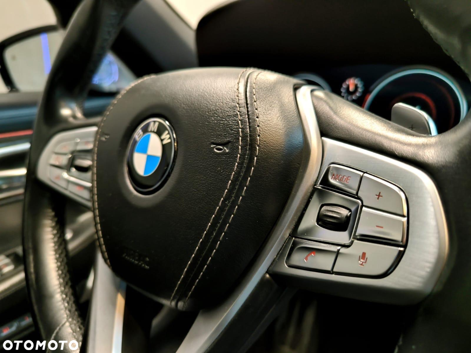 BMW Seria 7 750Li xDrive - 15