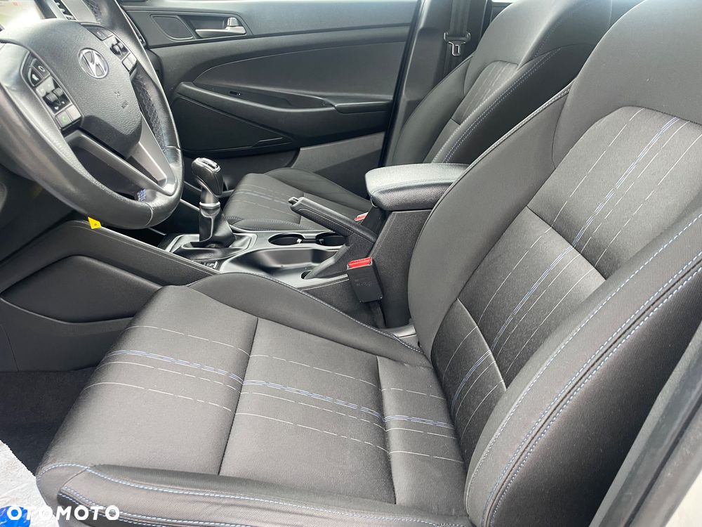 Hyundai Tucson blue 1.6 GDi 2WD Navi - 16