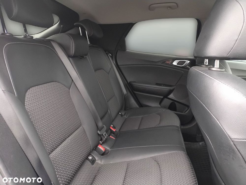 Kia XCeed 1.6 T-GDI L DCT - 18