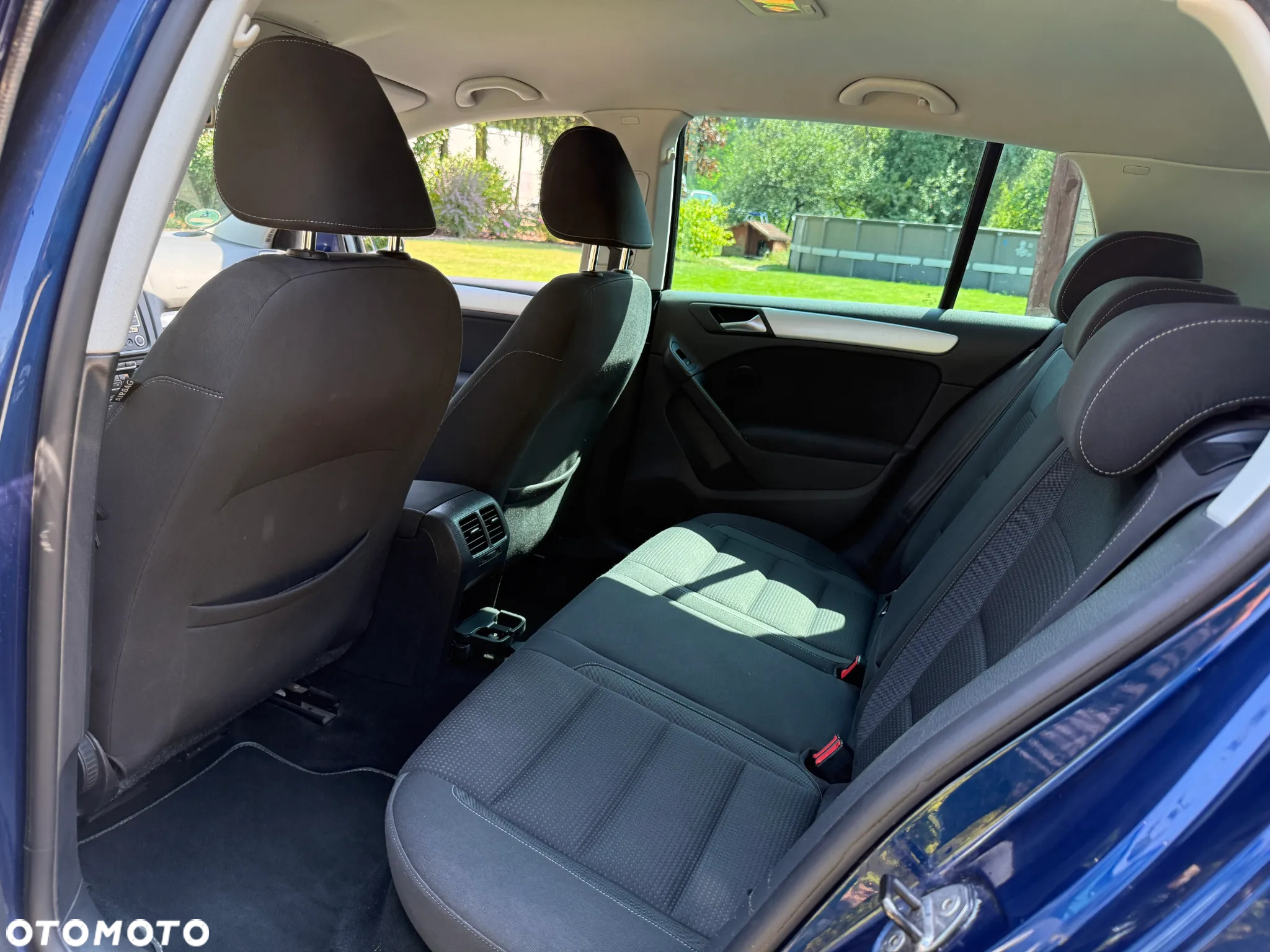 Volkswagen Golf 1.6 TDI DPF BlueMotion Technology move - 16
