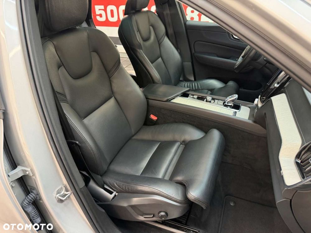 Volvo XC 60 - 39