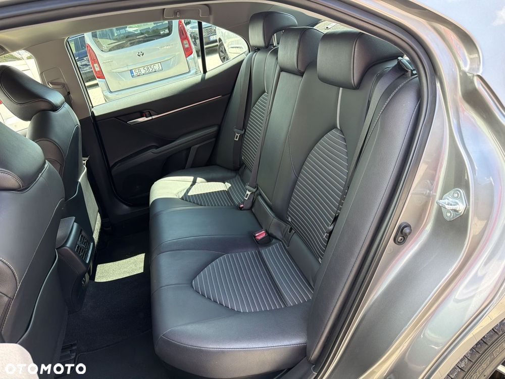 Toyota Camry 2.5 Hybrid Prestige CVT - 10