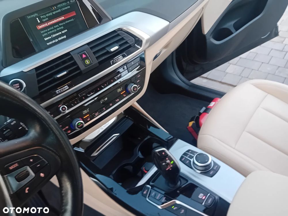 BMW X3 xDrive20i GPF Business Edition - 22